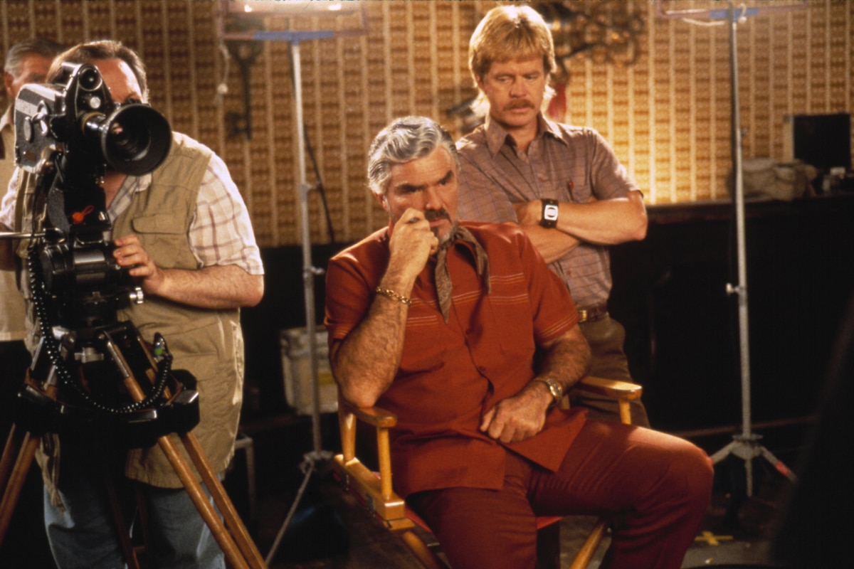 Boogie Nights Burt Reynolds 1200x800