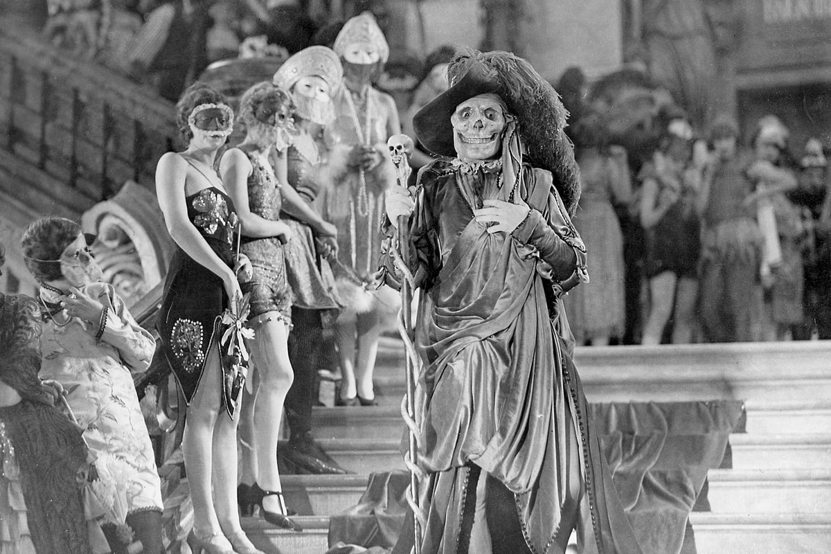 Phantom of the Opera costume stairs 1200x800