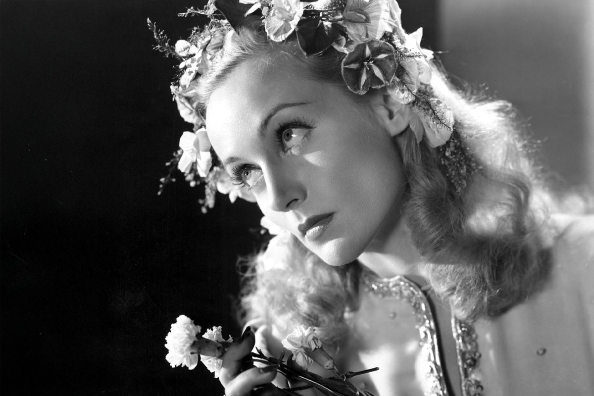 To Be Or Not To Be Carole Lombard - 3000x2000